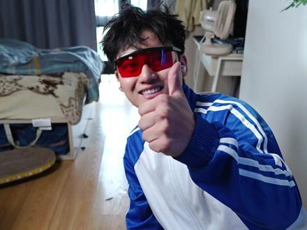 激光笔的威力能有多大? #测评 #激光笔 #激光 #威力