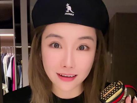 会自己打格子盖章的美容仪,抗老还是高科技的香#极萌胶原炮Max#射频仪#美容仪