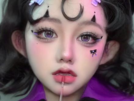 谁能拒绝可爱又酷的库洛米妆呢?万圣节就化这个!#妆前妆后 #万圣节妆容 #妆教 #万圣节 #库洛米