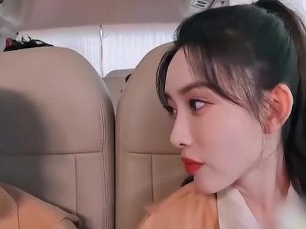 如果不是 #孟子义 把 #周深 唱傻, #周传雄 也不至于用15年前的歌吊打乐坛 #演唱会 #神级现场