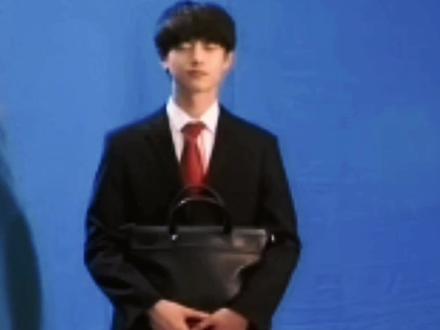 紫色小志好可#朱志鑫 #视觉中心朱志鑫 #小小朱包