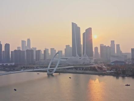 跟随车牌歌一起来领略一下江苏十三设区市的魅力吧~
#车牌歌 #江苏车牌歌 #水韵江苏有你会更美#水韵江苏苏心游 #各地文旅有自己的车牌歌