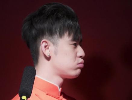 #张云雷 #相声 这手速😭秒灰#追星 #星河滚烫你是人间理想 #张云雷杨九郎十周年演出