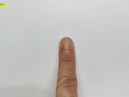 看看怎么用手指画光头强简笔画,超简单哦