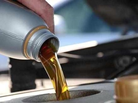 千万别选错机油的粘度。#机油保养 #汽车保养知识