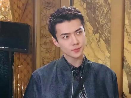 欧巴,介是真的吗?我真惊了 #吴世勋 #吴世勋sehun #吴世勋柳贤珠 #恋情曝光 #柳贤珠