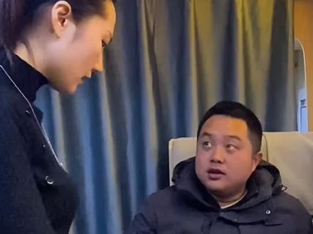 兄弟你已经尽力了...#张教官与空姐