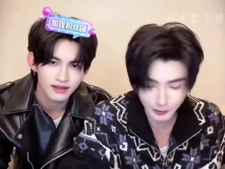 12.1云熠直播笑点合集(1),#云旗#郝熠然#云熠 补发一下