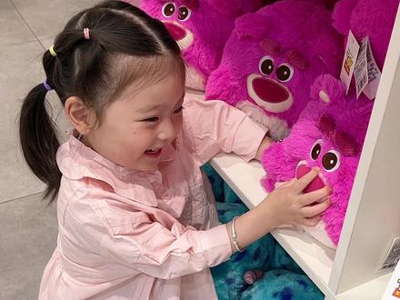 听说你们还想看沝子shopping,这不就来了! #萌娃日常 #大人也要玩玩具 #名创毛毛季