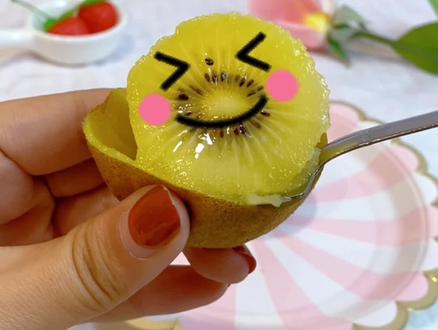 草莓是什么季节产生的水果 1bd3733d355974aa7d3cadef32ffa8bf~tplv-dy-resize-origshort-autoq-75:330.jpeg?x-expires=2005891200&x-signature=xzWyuyJK7zgLSdb2kQBb4iQclTw%3D&from=3213915784&s=PackSourceEnum_AWEME_DETAIL&se=false&sc=cover&biz_tag=pcweb_cover&l=202307281656261870EA682F7B6807EDFC