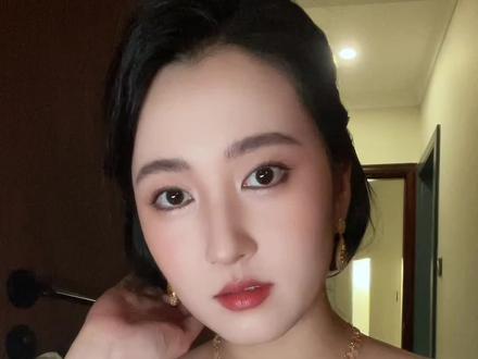 超长下饭时长,仿妆不仿人!
#仿妆 #仿妆不仿人 #刘亦菲仿妆 #刘亦菲仿妆教程 #如何拥有大气骨相感妆容