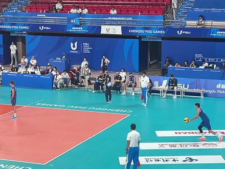 谁知道这颗球我看了多少遍#排球🏐 #大运会 #比赛现场