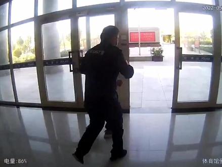 与时间赛跑 与生命竞速 连夜起飞"熊猫"警长千里献血救助“熊猫”女童 #生命至上#爱的接力#阿瓦提县#榜样的力量