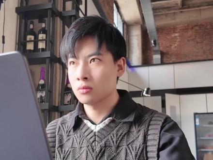 商务翻译也专业—钉钉A1,专业术语译得地道 DingTalk A1#钉钉#钉钉A1#AI录音卡#录音转文字#AI录音笔