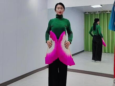 姐妹们要的背面口令分解来了#扇子舞#背面口令分解#小花戏扇子#阔腿裤#8寸扇