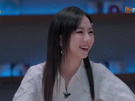 告五人的唯一是“遗憾”,而邓紫棋的唯一是“期待”。#邓紫棋