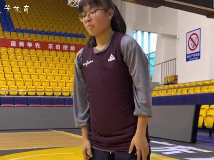 所有人都在等,等一个关于冯敏敏的答案。 #冯敏敏#广东女篮#校园篮球