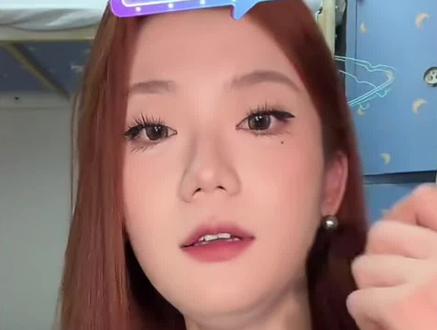 昨晚直播
现场打假身高哈 舍友和粉丝都证明哈一点都作假@泰哥 #抖音热点话题榜