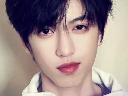 这样爆改的脸竟然不止三个 奶奶我将一直等待#TF五代#张桂源#王橹杰#张函瑞#唱跳