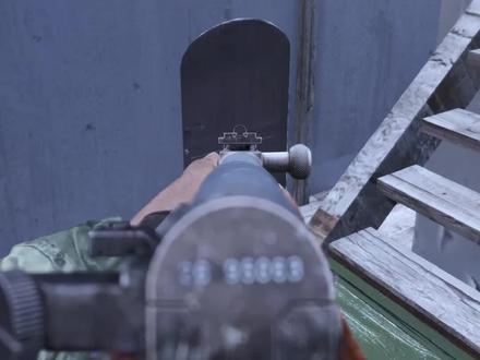 对手谎称自己很友好,提着Dao就往楼里冲,还好咱这回心硬,两喷将其带走 #开黑日记 #dayz