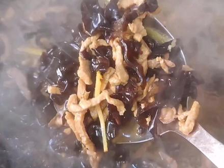 #创作灵感 #湖南米粉 湖南米粉做法分享,木耳肉丝粉#长沙码子粉