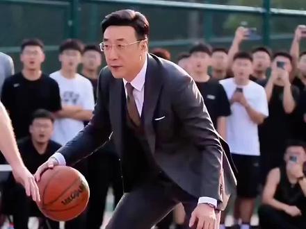 #即梦AI ai打篮球一键生成 #ai街头篮球扣篮风 #即梦ai分身使用教程 即梦ai打篮球模板 #AI分身戏精大赛 #我的AI分身杀疯了 ai街头篮球扣篮风特效入口 ai街头篮球扣篮风制作教程 ai街头篮球扣篮风特效模板