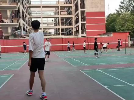 起码有138磅了吧#羽毛球