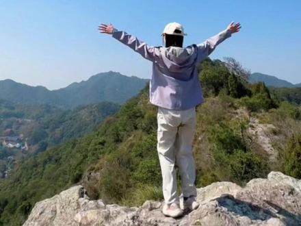 解锁西湖小众且野的徒步路线 #杭州爬山 #徒步vlog #杭州爬山徒步路线 #西湖群山徒步 #爬山记