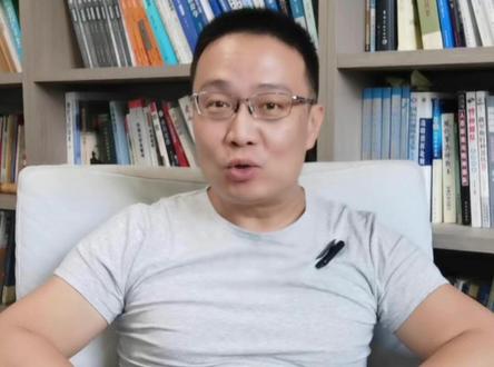 成年的黑猩猩极度危险,真实猛兽一面普通人很难见到 #黑猩猩 #动物世界 #硬核深度计划 #内容启发搜索