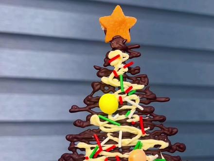 巧克力圣诞树来喽@DOU+小助手
#巧克力圣诞树 #圣诞的100种打开方式 #圣诞礼物 #diy手工制作 #手工制作教程