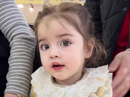 老天爷呀!太稀罕人了! #遛娃日常 #人见人爱的小可爱 #偶遇可爱宝宝 #萌娃搞笑日常 #我的小公主