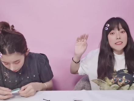 用发卡就能弹奏孤勇者?手机打出"我害怕" #孤勇者 #弹奏音乐 #发卡弹孤勇者 #奇葩 #趣味挑战 #输入法