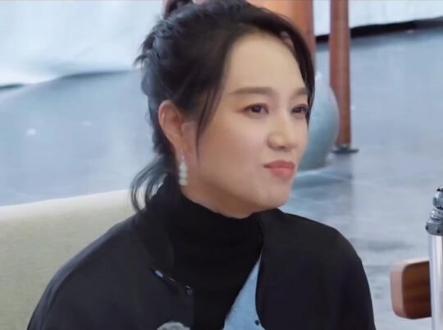 朱丹:原生家庭中缺乏的安全感是需要很久修复治疗的,伴侣要找给够你安全感的人会治愈你的 #朱丹 #智慧人生 #情感共鸣