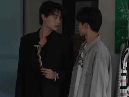 雷子就这样奖励又奖励自己