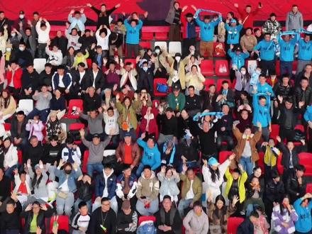 徽青赛 蚌埠 主场TIFO 背后的故事 徽青赛 蚌埠 主场TIFO 背后的故事#足球的魅力 #徽青赛 #蚌埠 #球迷 @狮子座高大伟 @徽青赛 @蚌埠文旅体