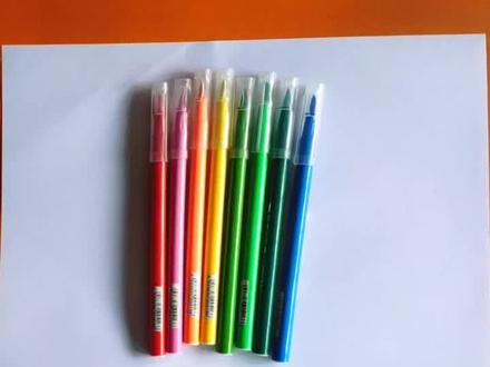 未来交通工具示范画#