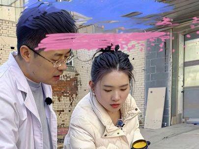 这期视频我们教冬姐打固体蜡,看来领悟力比不少男车友强,这固体蜡,全看姜良心#棕榈蜡 #自己洗车 #抖加小助手