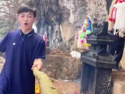 如果没有他你会爱我吗.. #广西祭祖扫墓 #如果没有他你还爱我吗 #社牛