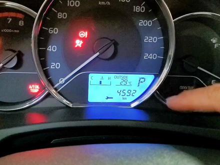 丰田卡罗拉1.2T保养里程如何复位。#每天一个用车知识 #汽车保养与维修 #修车 @抖音热点