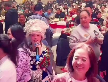 #阿冷团队 @遵义阿冷618 #真人真唱实拍@阿冷 618 #创作者中心 #创作灵感 #演出现场视频分享给大家