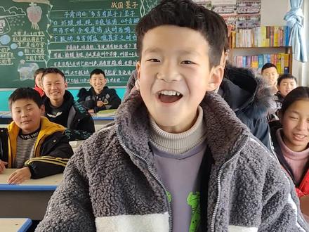 课余游戏时间,含“方位”的成语。 #涨知识 #可爱的学生 #校园生活 @DOU+小助手 @抖音小助手