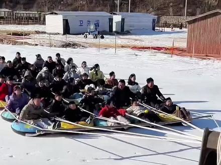 今年计划好去东北玩雪了吗?#冰雪运动 #冰雪乐园 #雪地里撒欢