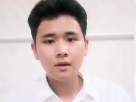 #高考复读 刘恩宇:我的复读之路有汗水也有泪水,我的路就是你的参考。如果你有梦,那就去实现它,别怂!
