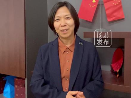 河北13岁小将于子迪破亚洲纪录夺冠,老师寄语:发扬冠军精神,母校愿意做坚实的后盾。(见习记者李靖恬)