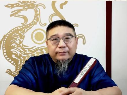 雨伞可不要乱送人,大家平时可能觉得,伞只是遮风挡雨的工具,没有什么特别的含义。#国学智慧 #知识分享 #传统文化