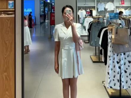 180和170
相差10厘米#180女生 #170女生