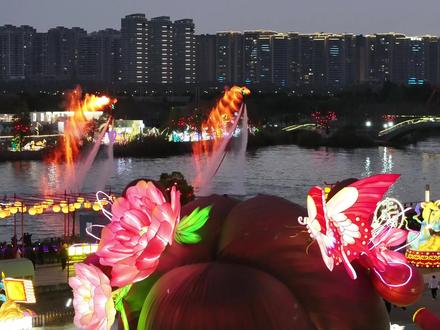 绵阳新春灯会天女散花太美了,元宵节看灯会更加的热闹,一直持续到今年3月8号 #绵阳新春灯会 #绵阳灯会 #灯会 #元宵节 #遛娃好去处