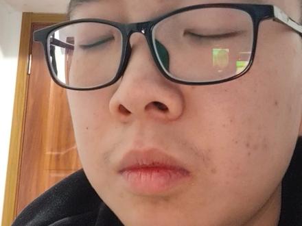 俄罗斯pdu-3化学氧呼吸器实物展示
(此面具只能作为收藏品不能实际操作使用)#海林丁真农场