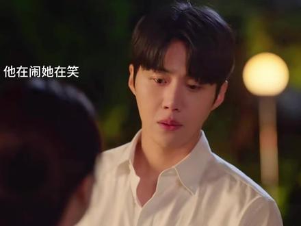 暗戳戳的甜😭😭😭真的好甜好甜!
#爱情怎么翻译 #金宣虎 #高允真 #韩剧 #高甜