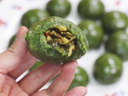 艾草青团,很多人做出来发黑不好看,记着这3点,不塌陷不变色,口感细腻,可以开店的做法,完整视频戳这里